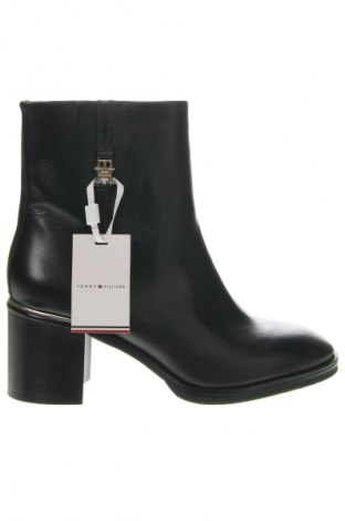 Botine de damă Tommy Hilfiger, Mărime 42, Culoare Negru, Preț 809,49 Lei