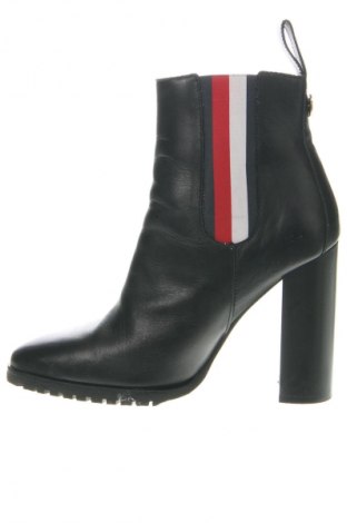 Damen Stiefeletten Tommy Hilfiger, Größe 39, Farbe Schwarz, Preis 102,99 €