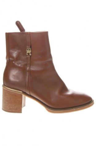 Botine de damă Tommy Hilfiger, Mărime 41, Culoare Maro, Preț 485,99 Lei