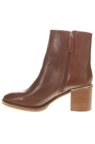 Botine de damă Tommy Hilfiger, Mărime 39, Culoare Maro, Preț 485,99 Lei