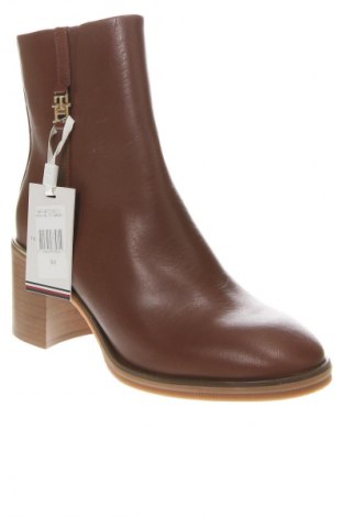 Damen Stiefeletten Tommy Hilfiger, Größe 40, Farbe Braun, Preis € 208,29