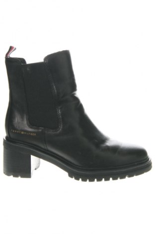 Botine de damă Tommy Hilfiger, Mărime 39, Culoare Negru, Preț 639,99 Lei