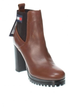 Botine de damă Tommy Jeans, Mărime 39, Culoare Maro, Preț 649,99 Lei