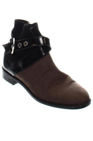 Botine de damă Zara Trafaluc, Mărime 40, Culoare Multicolor, Preț 106,99 Lei