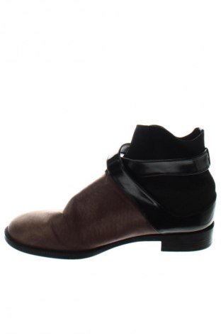 Botine de damă Zara Trafaluc, Mărime 40, Culoare Multicolor, Preț 106,99 Lei