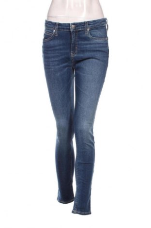 Damskie jeansy Calvin Klein Jeans, Rozmiar M, Kolor Niebieski, Cena 435,99 zł