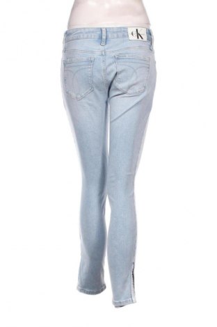 Damskie jeansy Calvin Klein Jeans, Rozmiar S, Kolor Niebieski, Cena 261,99 zł