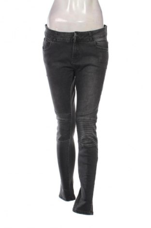 Damen Jeans Clockhouse, Größe L, Farbe Grau, Preis 7,49 €