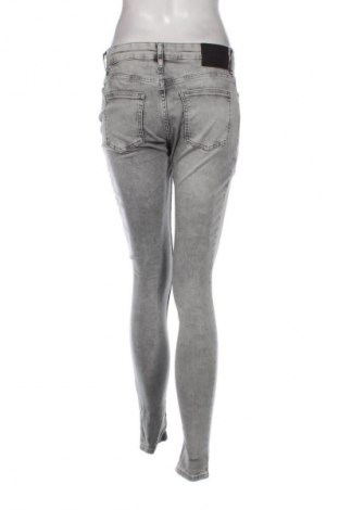 Damen Jeans Daily, Größe M, Farbe Grau, Preis € 6,99