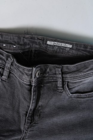 Damskie jeansy Edc By Esprit, Rozmiar S, Kolor Szary, Cena 27,99 zł