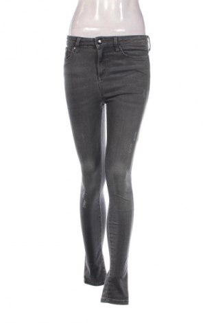 Damen Jeans F&F, Größe M, Farbe Grau, Preis 9,49 €