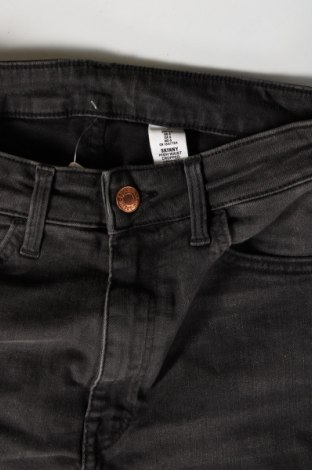 Damskie jeansy H&M, Rozmiar M, Kolor Szary, Cena 29,99 zł