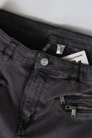 Damen Jeans H&M Divided, Größe S, Farbe Grau, Preis 5,12 €