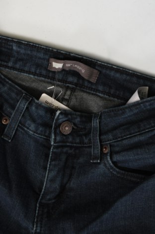 Γυναικείο Τζίν Levi's, Μέγεθος XS, Χρώμα Μπλέ, Τιμή 27,99 €