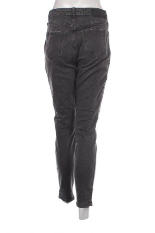 Damen Jeans Pieces, Größe M, Farbe Grau, Preis 6,99 €