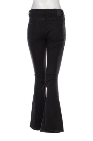 Damen Jeans Pieces, Größe M, Farbe Schwarz, Preis 4,99 €