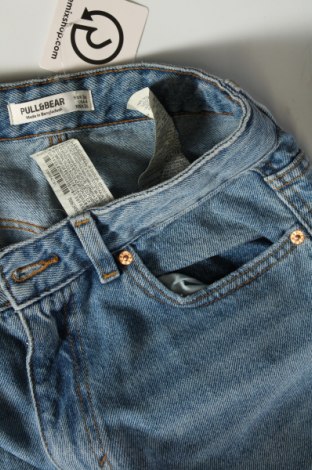 Damskie jeansy Pull&Bear, Rozmiar S, Kolor Niebieski, Cena 22,47 zł