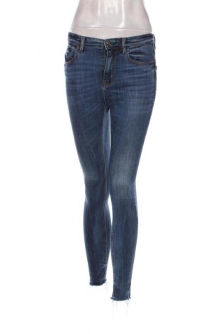 Damen Jeans Stradivarius, Größe S, Farbe Blau, Preis 18,34 €