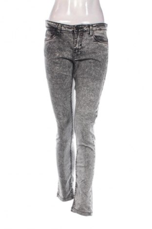 Damen Jeans Terranova, Größe XL, Farbe Grau, Preis 6,99 €