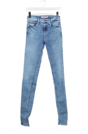 Damskie jeansy Tommy Jeans, Rozmiar XS, Kolor Niebieski, Cena 153,99 zł