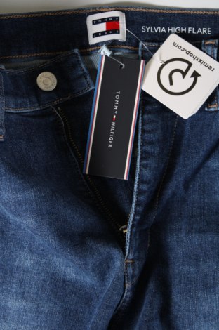 Dámske džínsy  Tommy Jeans, Veľkosť M, Farba Modrá, Cena  43,95 €