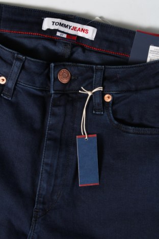 Damskie jeansy Tommy Jeans, Rozmiar M, Kolor Niebieski, Cena 203,99 zł