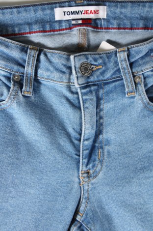 Damskie jeansy Tommy Jeans, Rozmiar L, Kolor Niebieski, Cena 192,99 zł