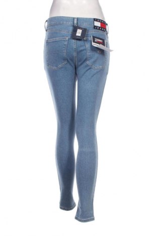 Damskie jeansy Tommy Jeans, Rozmiar M, Kolor Niebieski, Cena 203,99 zł