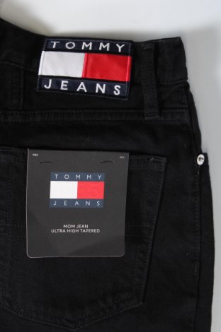 Dámské džíny  Tommy Jeans, Velikost S, Barva Černá, Cena  1 745,00 Kč