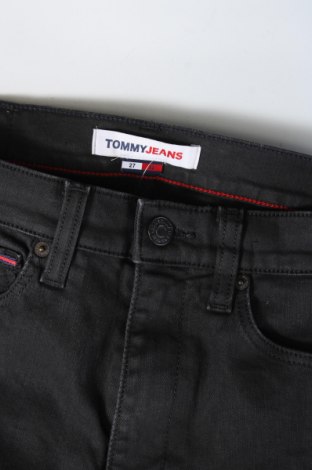 Damen Jeans Tommy Jeans, Größe S, Farbe Grau, Preis 36,99 €