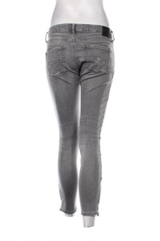 Damen Jeans Tommy Jeans, Größe M, Farbe Grau, Preis 44,99 €