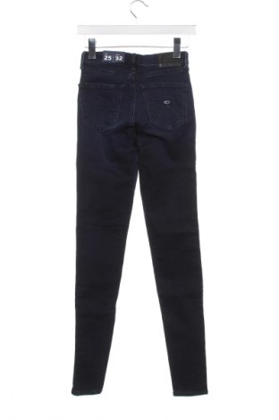 Dámske džínsy  Tommy Jeans, Veľkosť XS, Farba Modrá, Cena  56,95 €