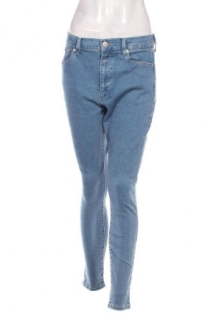 Dámske džínsy  Tommy Jeans, Veľkosť M, Farba Modrá, Cena  53,95 €