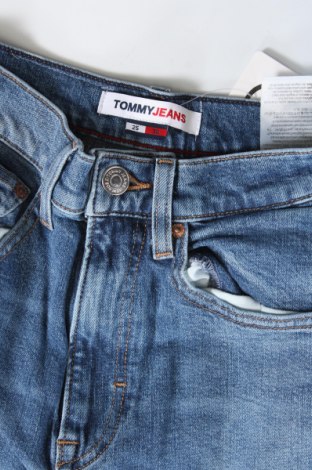 Дамски дънки Tommy Jeans, Размер XXS, Цвят Син, Цена 97,99 лв.