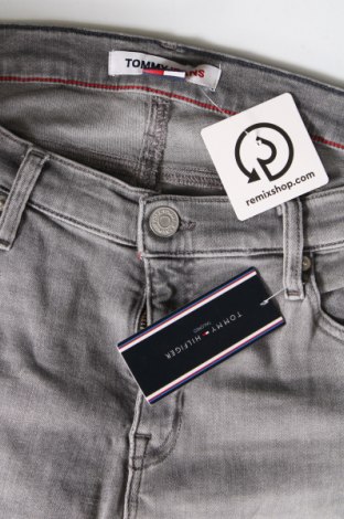 Dámské džíny  Tommy Jeans, Velikost M, Barva Šedá, Cena  1 745,00 Kč