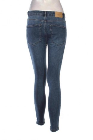 Damskie jeansy Vero Moda, Rozmiar S, Kolor Niebieski, Cena 28,99 zł