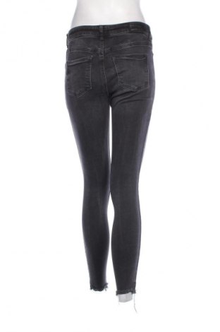 Blugi de femei Vero Moda, Mărime M, Culoare Negru, Preț 25,99 Lei