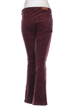 Damen Cordhose ONLY, Größe M, Farbe Lila, Preis 7,99 €