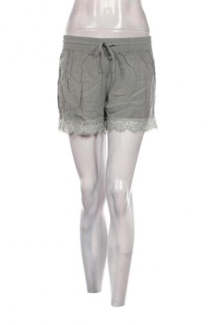 Γυναικείο κοντό παντελόνι, Μέγεθος S, Χρώμα Γκρί, Τιμή 11,75 €