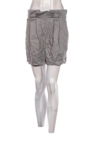 Damen Shorts H&M Divided, Größe S, Farbe Grau, Preis € 4,63