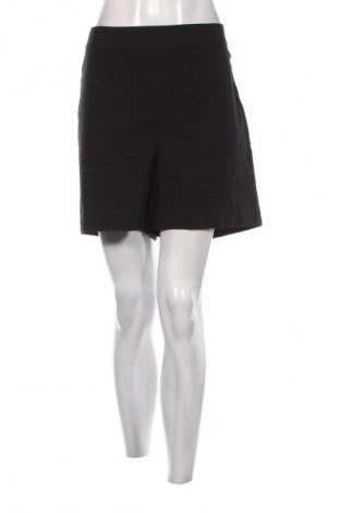 Γυναικείο κοντό παντελόνι Part Two, Μέγεθος L, Χρώμα Μαύρο, Τιμή 55,67 €