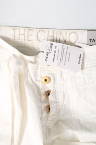 Γυναικείο κοντό παντελόνι Taifun, Μέγεθος L, Χρώμα Λευκό, Τιμή 25,05 €