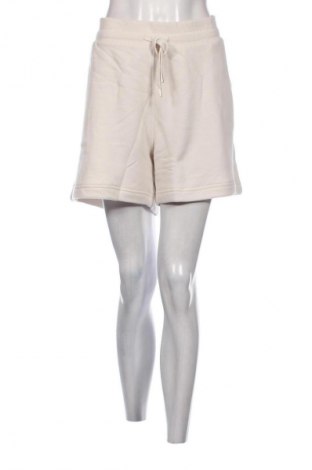 Дамски къс панталон Tommy Hilfiger, Размер XXL, Цвят Бял, Цена 109,20 лв.