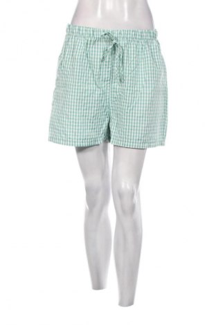 Дамски къс панталон Trendyol, Размер M, Цвят Многоцветен, Цена 77,00 лв.