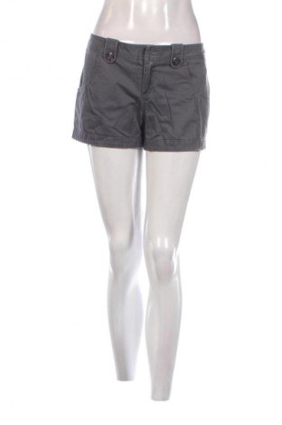 Γυναικείο κοντό παντελόνι Vans, Μέγεθος L, Χρώμα Γκρί, Τιμή 9,30 €