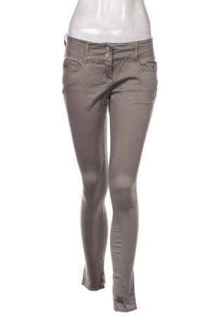 Damenhose, Größe M, Farbe Beige, Preis € 5,49