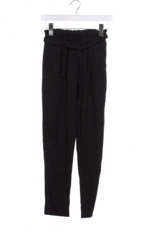 Pantaloni de femei Bershka, Mărime XS, Culoare Negru, Preț 11,99 Lei