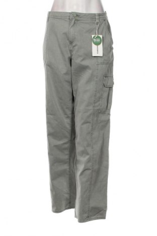 Pantaloni de femei Clockhouse, Mărime L, Culoare Verde, Preț 63,39 Lei