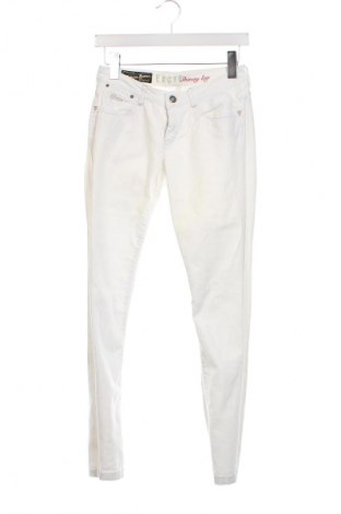 Дамски панталон Guess, Размер S, Цвят Бял, Цена 52,41 лв.