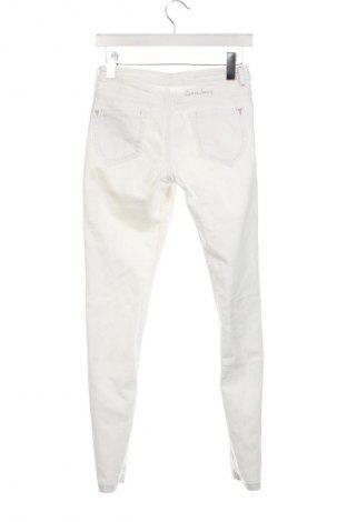 Pantaloni de femei Guess, Mărime S, Culoare Alb, Preț 133,99 Lei